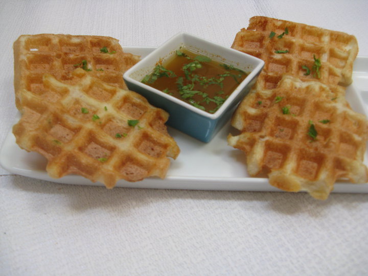 Waffled medu Vada