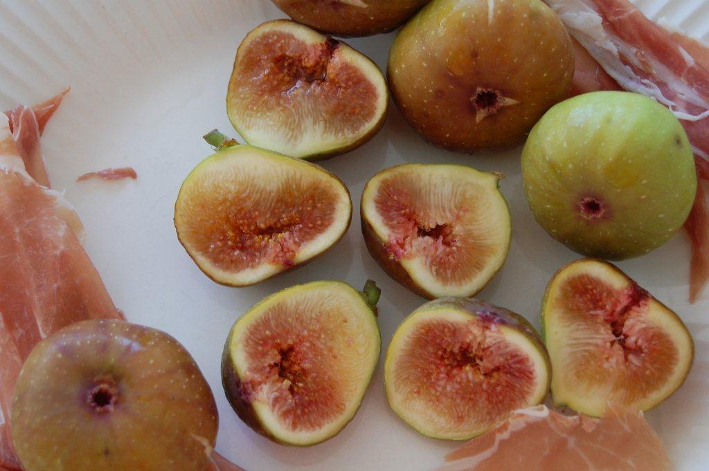 Warm Prosciutto Figs Cambozola