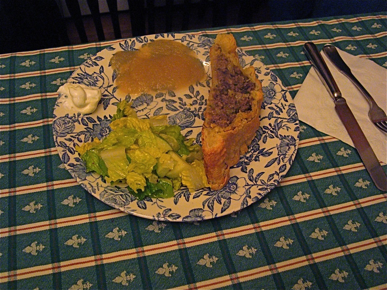 A Favorite Meat or Turkey Pie
