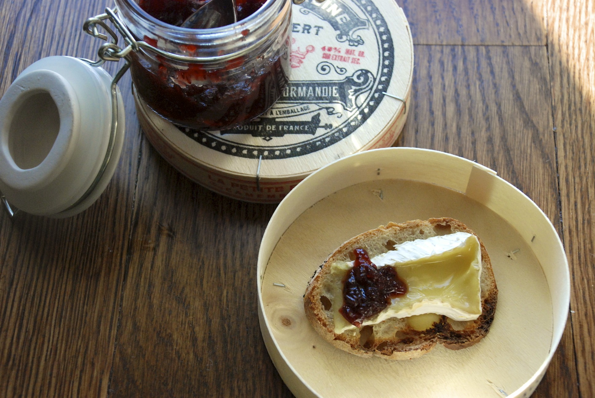 Camembert and Cranberry Compote Toasts
