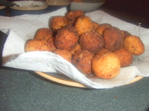 Deep Fried Matzo, Mushrooms and Veggies Balls