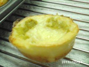 Green-chile and Cheddar Souffle Bites