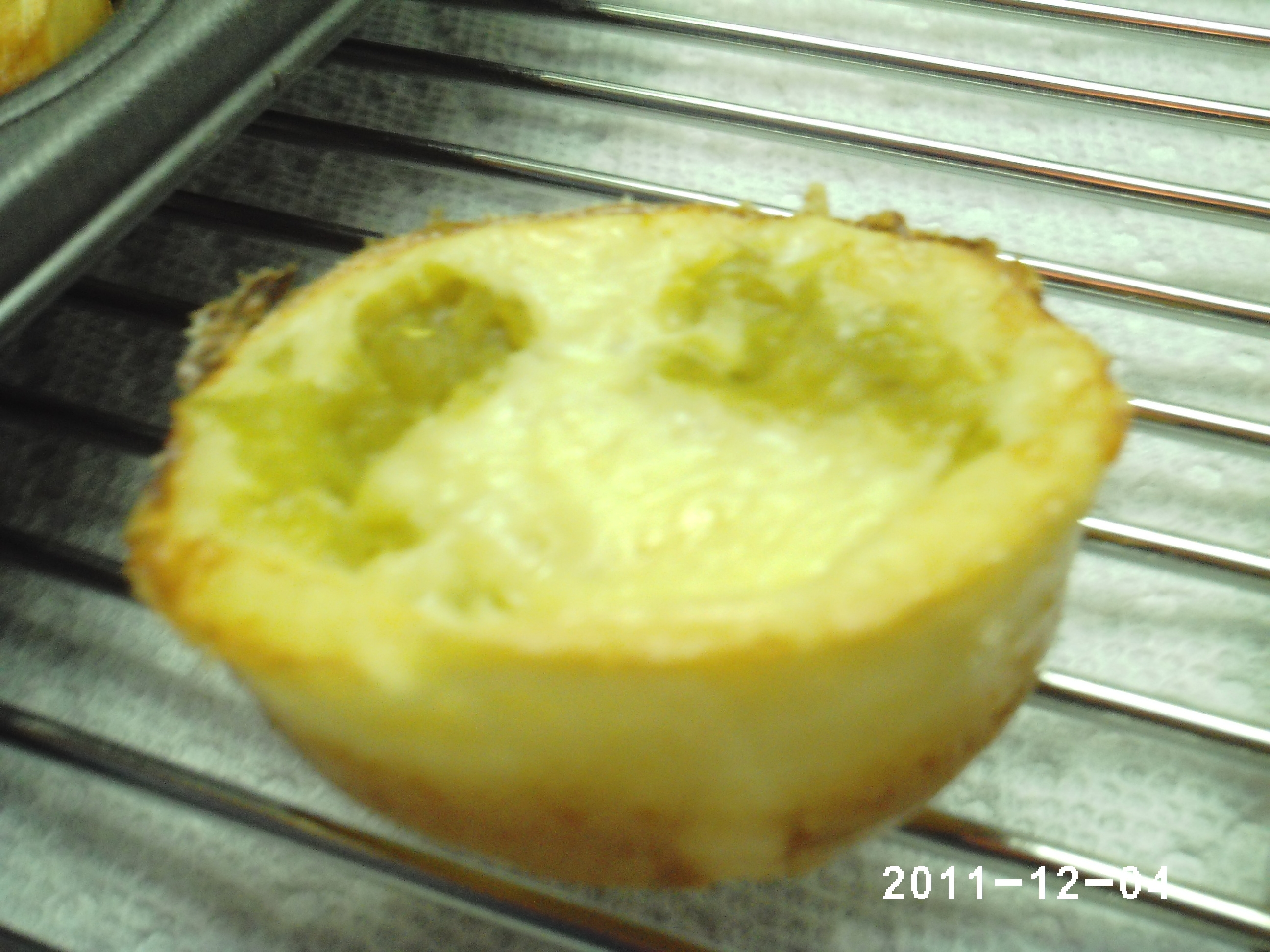 Green-chile and Cheddar Souffle Bites