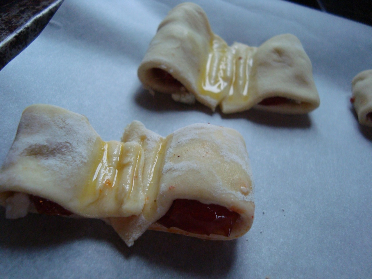 "Binocular" Bites:  Roasted Tomato/Blue Cheese and/or Dried Fig/Manchego Cheese and/or Dried Fig/Blue Cheese