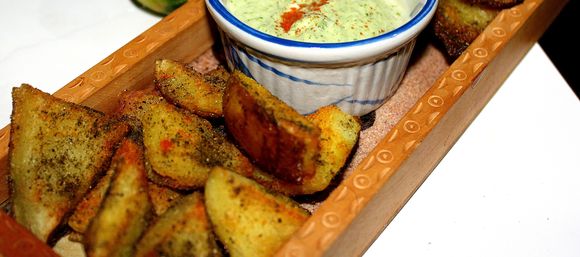 Spicy_fried_potato_skins_52