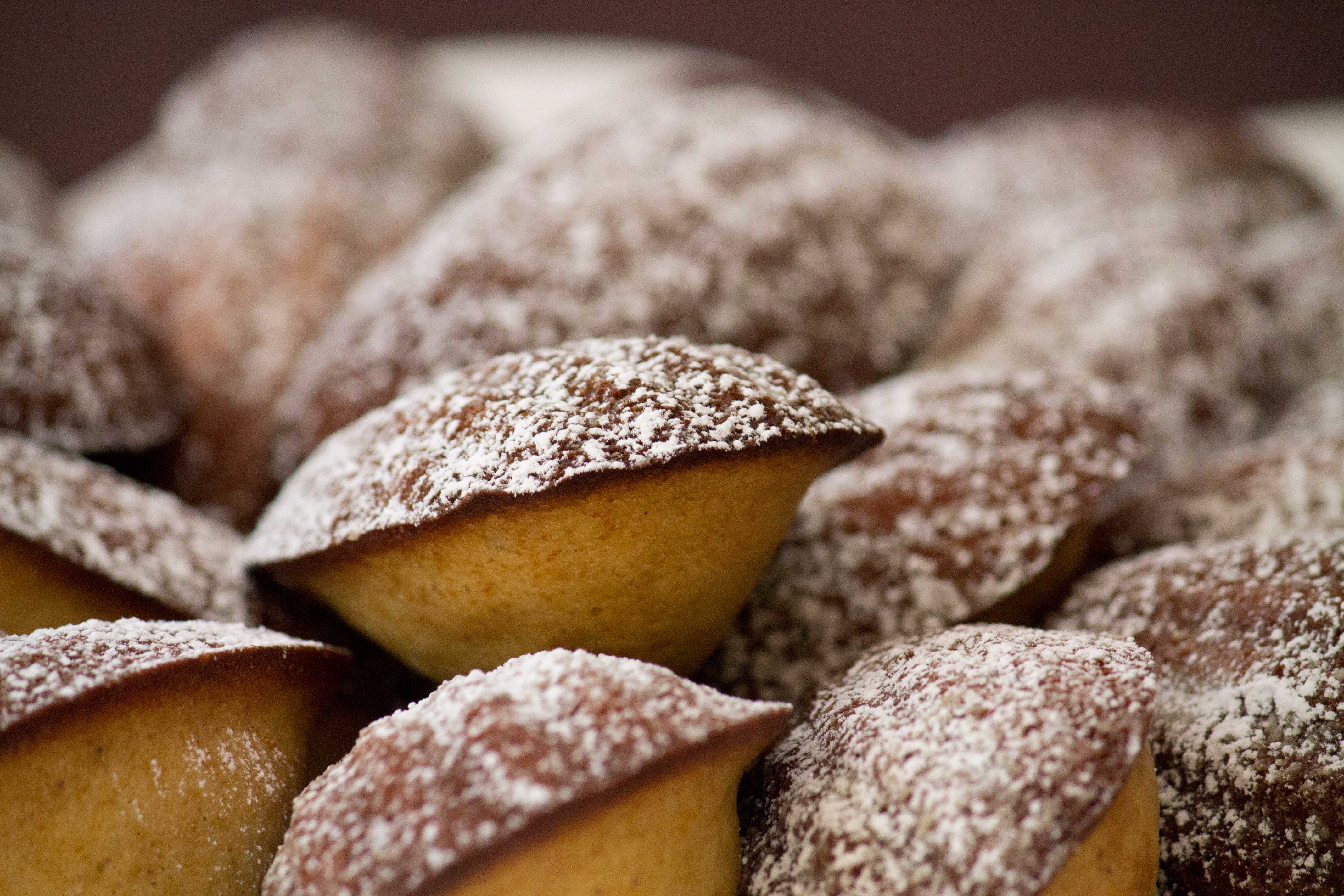 Orange Spiced Madeleines (baked when I'm tired of Winter)