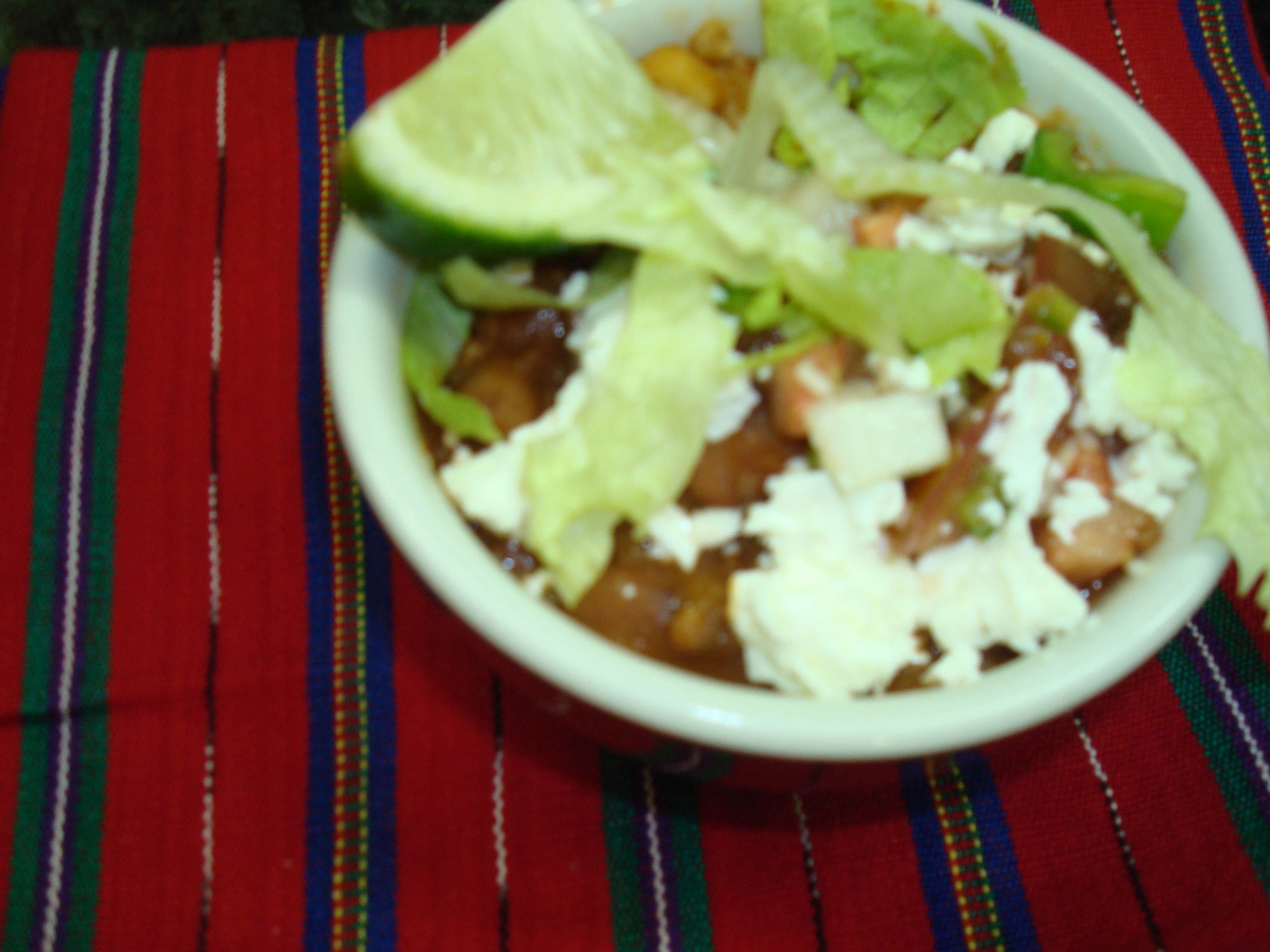 "Snowcap" Chili, Guacamole & Garnishes