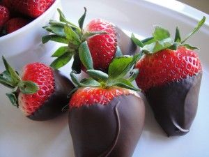 Chocolate-covered-strawberries-007-300x225