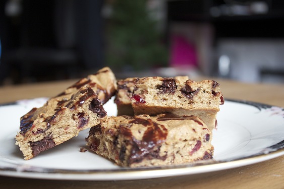 Gooey cardamom, dark chocolate and cranberry blondies