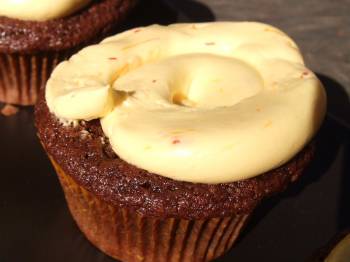 Bollywood Bombshell Cupcakes