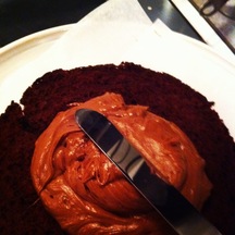 Moderndrygoods_sweetheartcake_icing