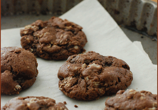 Spiced Chocolate Cherry Snacking Cookies