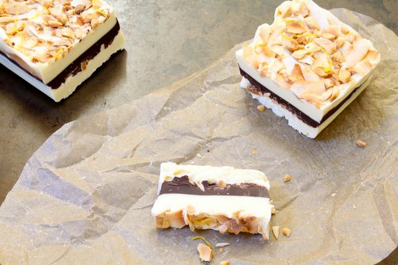 White_chocolate_-_cardamom_bar_final_-_version_2