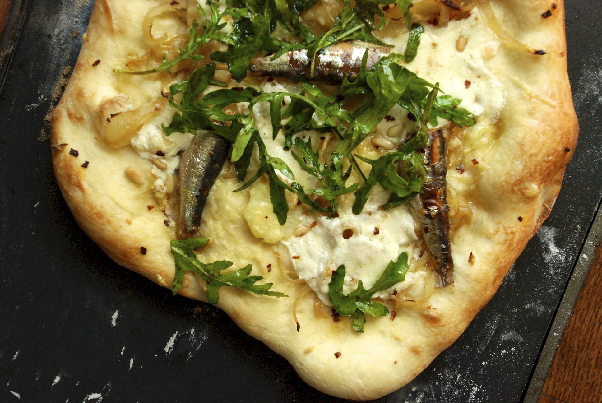 Sardine Pizza
