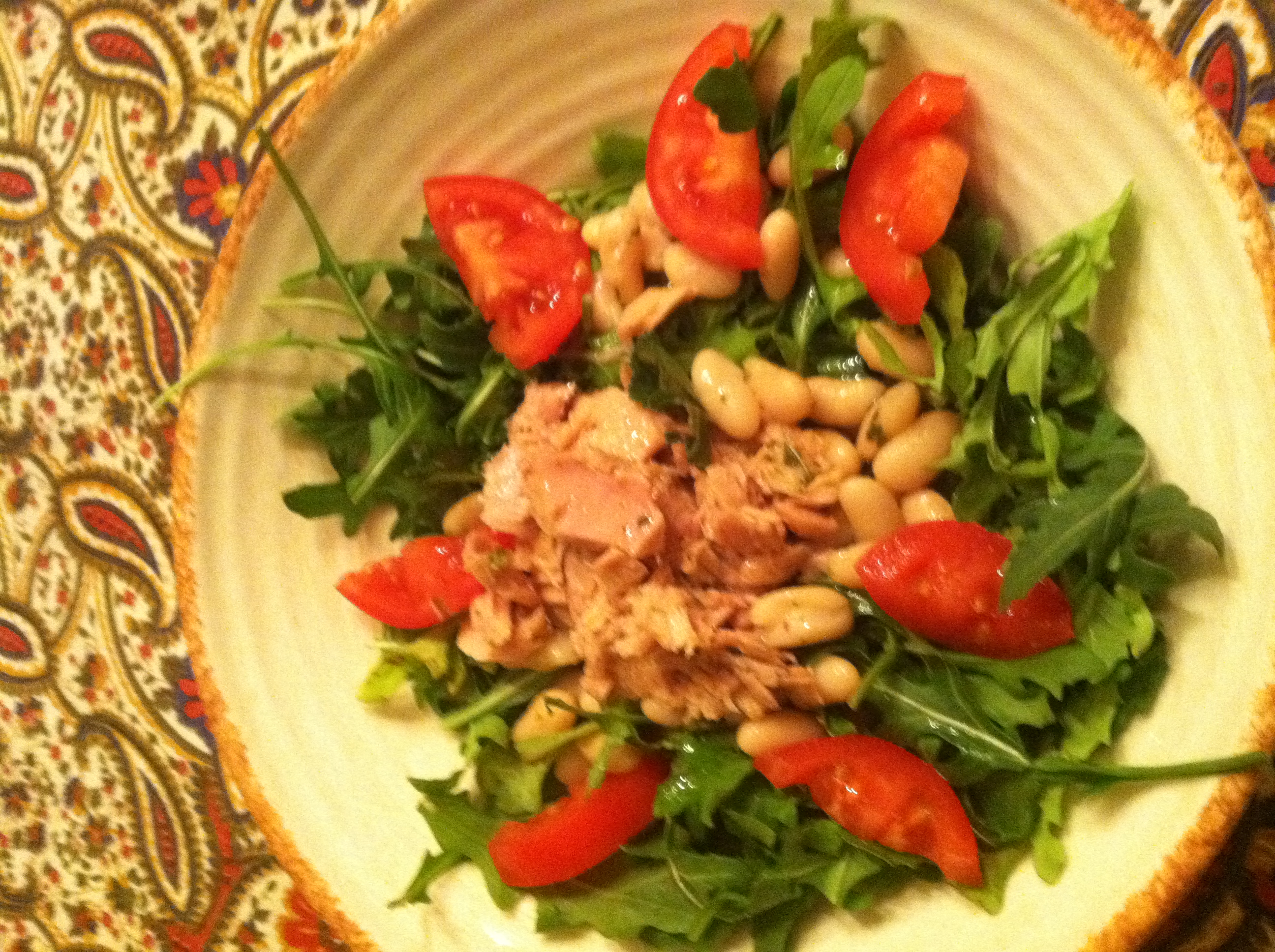 Tuna, Cannellini Bean & Arugula Salad
