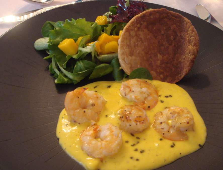Mango and Shrimp Salad