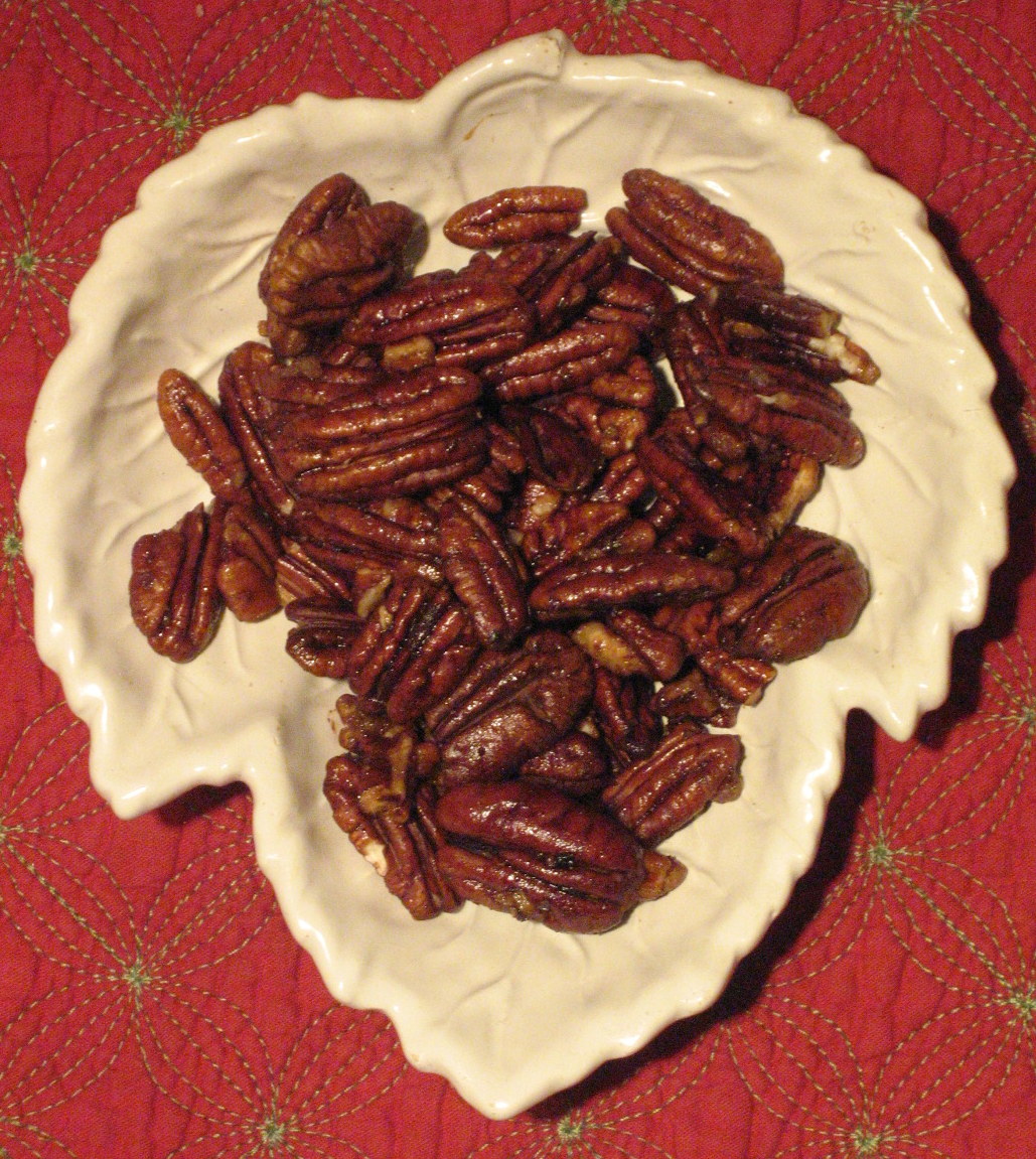 Spicy Maple Pecan Party Nuts