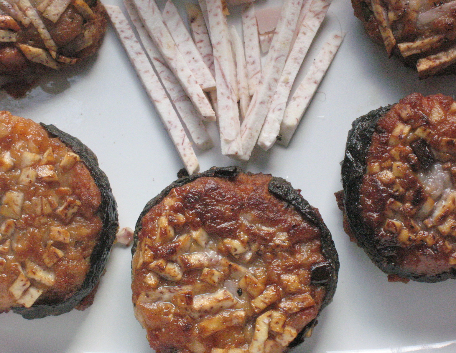 Taro Cakes with Shiitakes,Ham, and Scallions