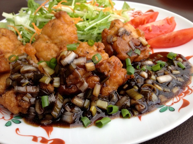 Chicken Glammed Up with Spring Onion Chinese Vinegar Sauce