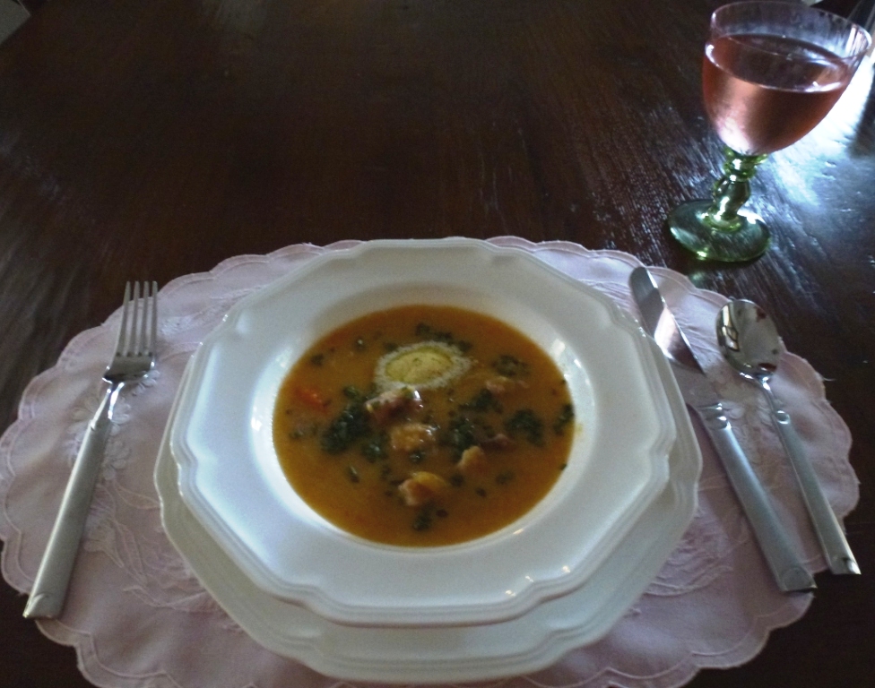 Warm Weather Pea and Ham Soup