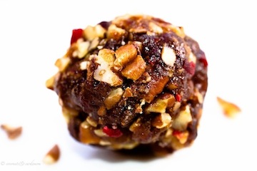 O' Natural Caramel Balls with Toasted Pecans: No butter No Sugar Added