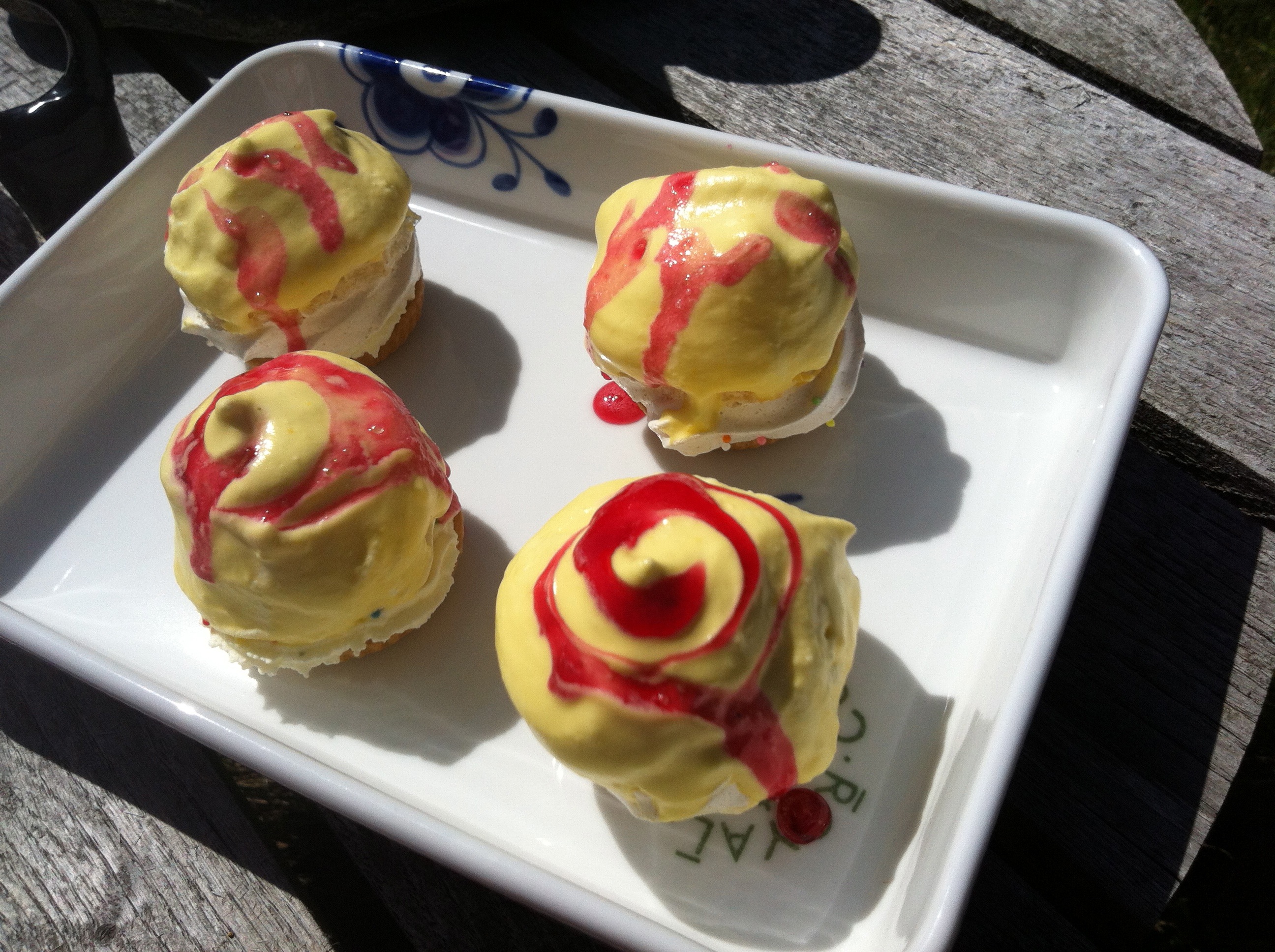 Tivoli cakes