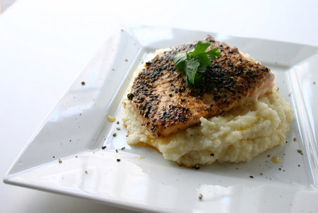 Black Peppercorn Salmon and Monterey Jack Grits