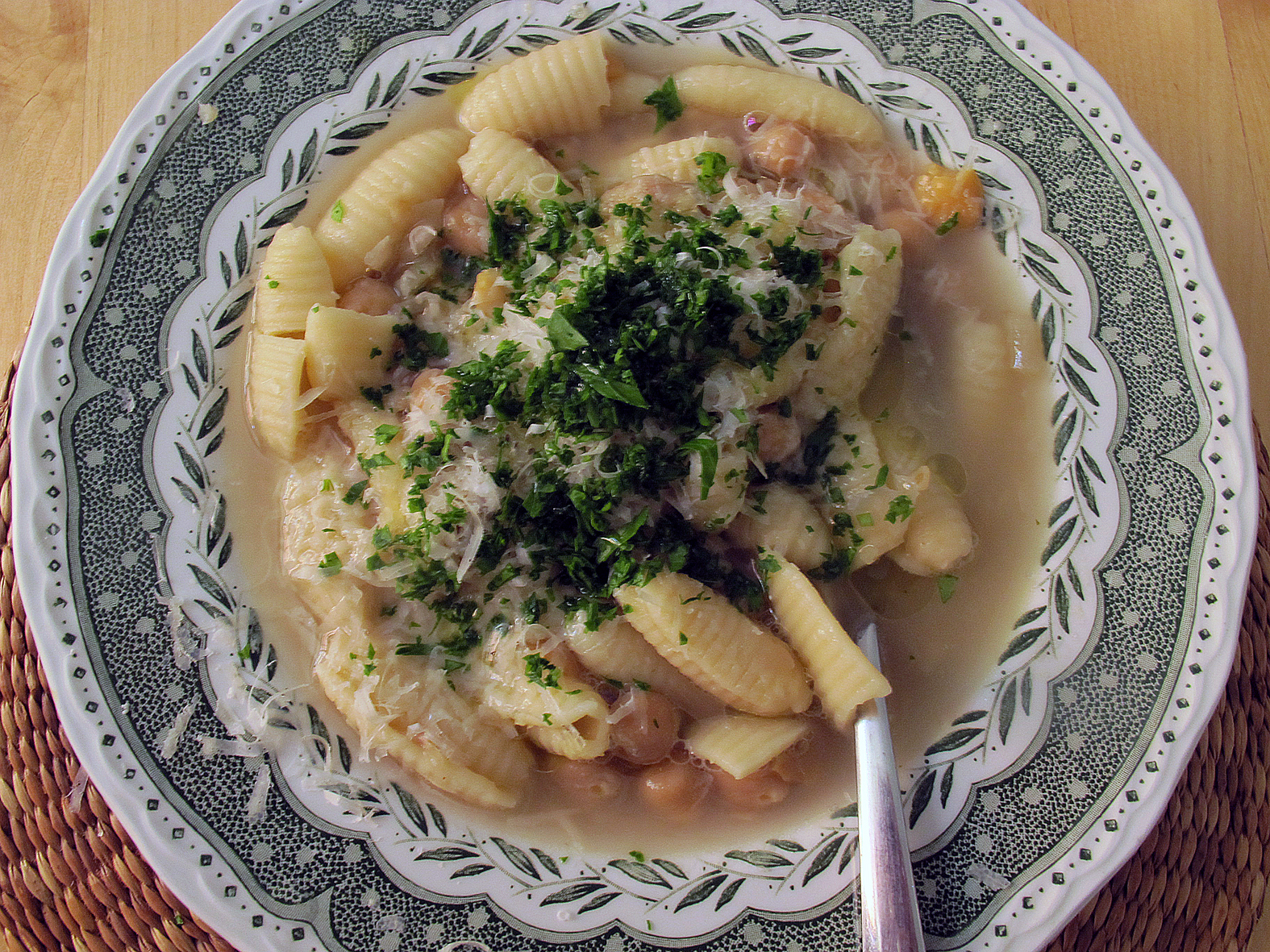 The secret of "Pasta Ceci"