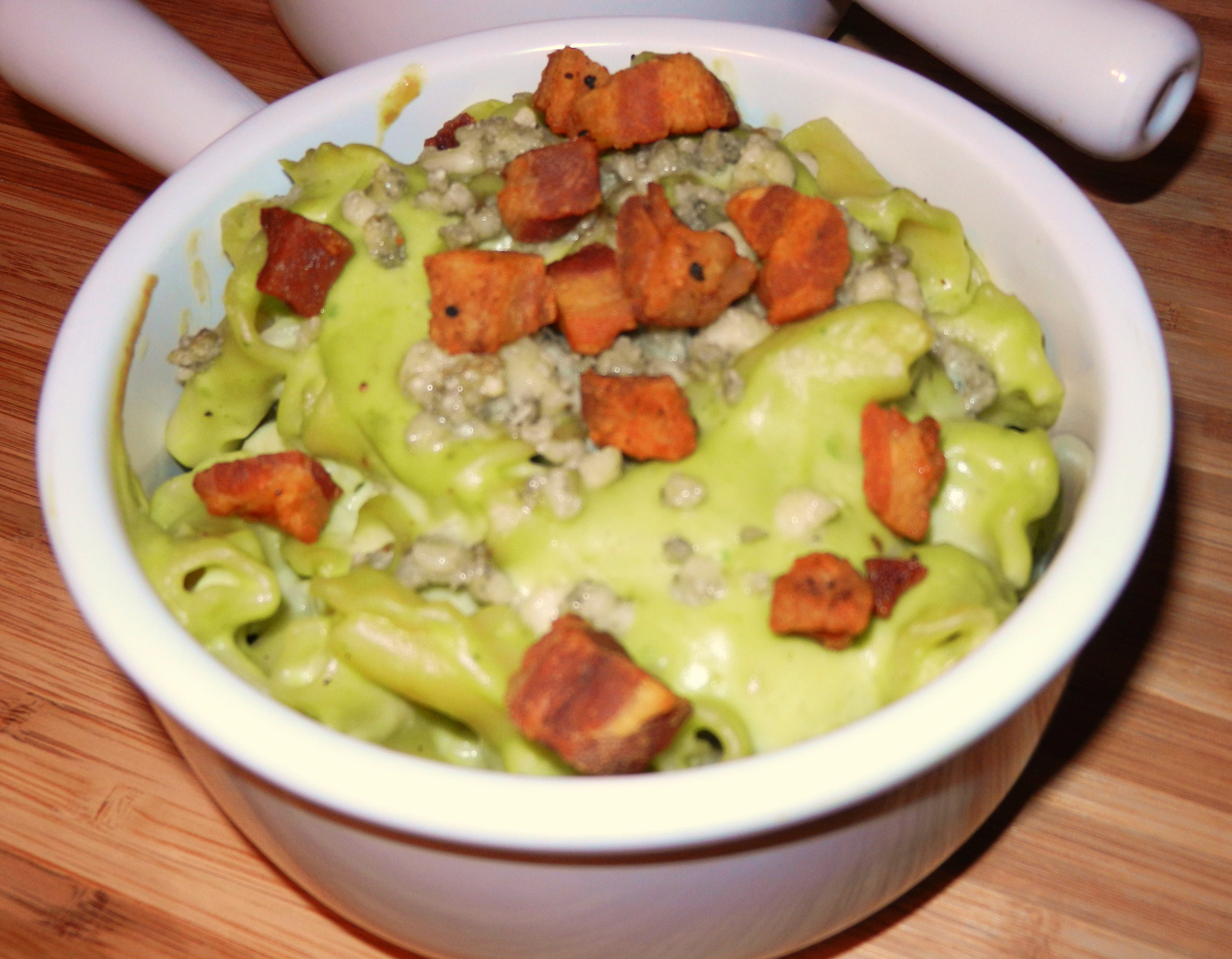 Avocado Mac n Bleu Cheese with Pancetta 