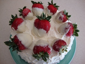Fresh Strawberry Whipped Cream Cake