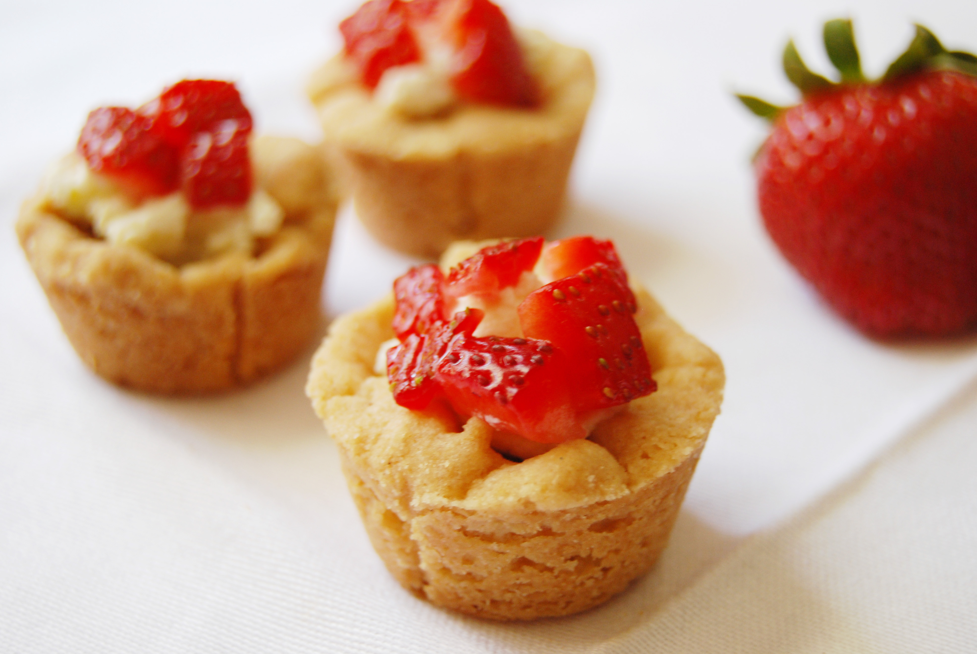 Mint-infused Ricotta Cheesecake Bites