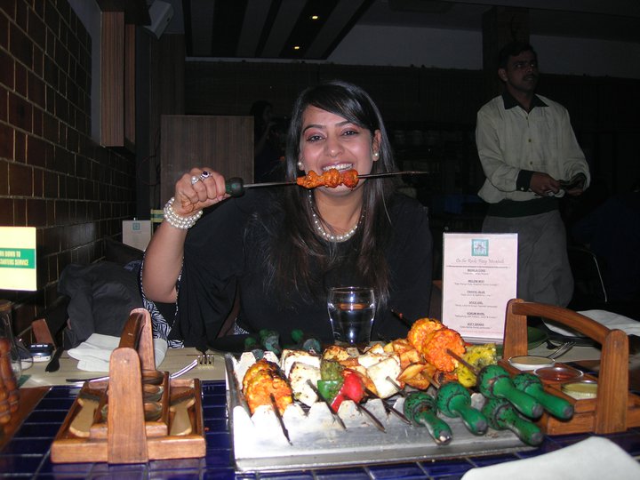 Hariyali Paneer Tikka - Minty Cottage Cheese Skewers !