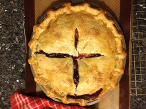 Apricot-Blueberry Pie with Coriander