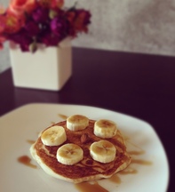 Banana_almond_pancakes