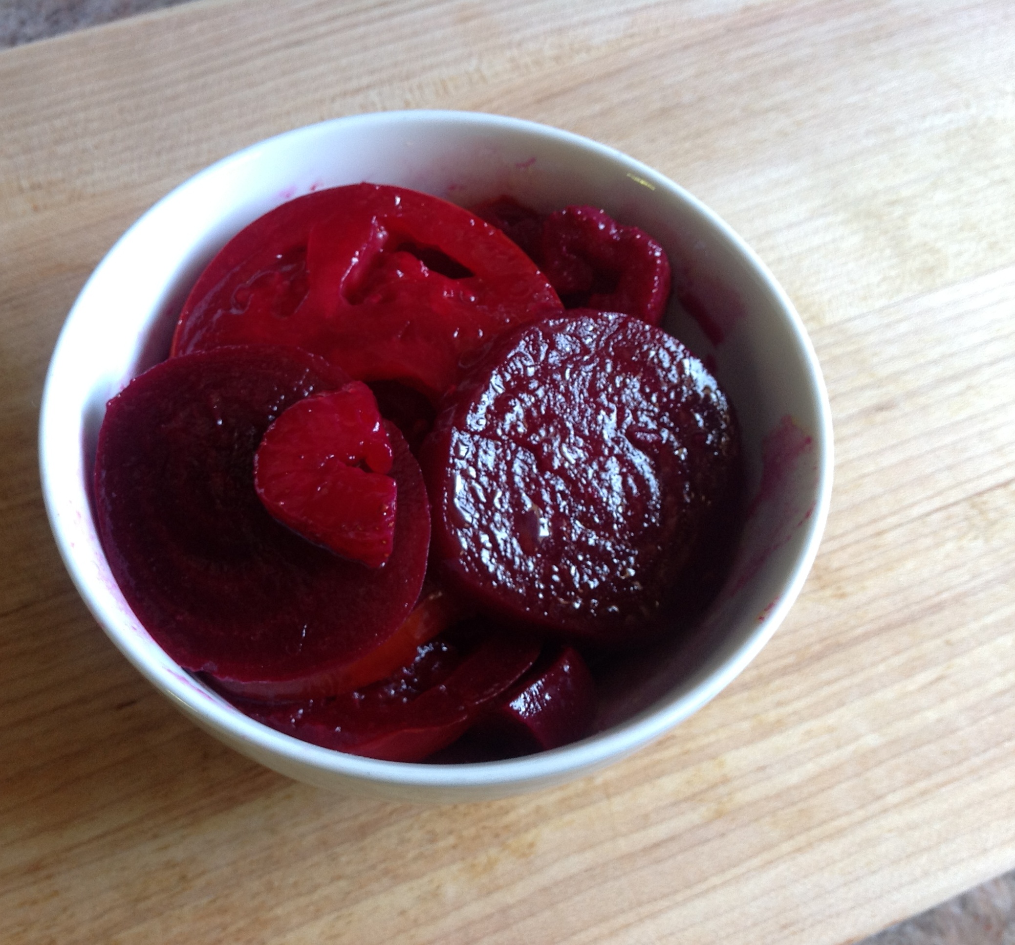 All Kinds of Red Summer Salad (with Tomatoes, Beets and Strawberries)