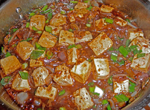 TOFU IN A BLACK PEPPER SAUCE