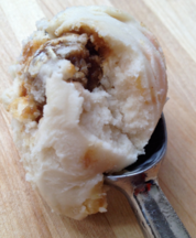 Peaches 'n Caramel Oat Streusel Ice Cream