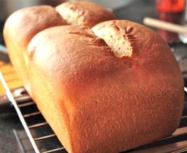 White Sandwich Bread Loaf