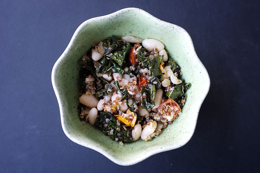 Spicy Kale, Tomatoes, Quinoa & Cannellini Beans