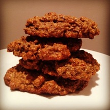 Vegan_dark_chocolate_goji_cookies_