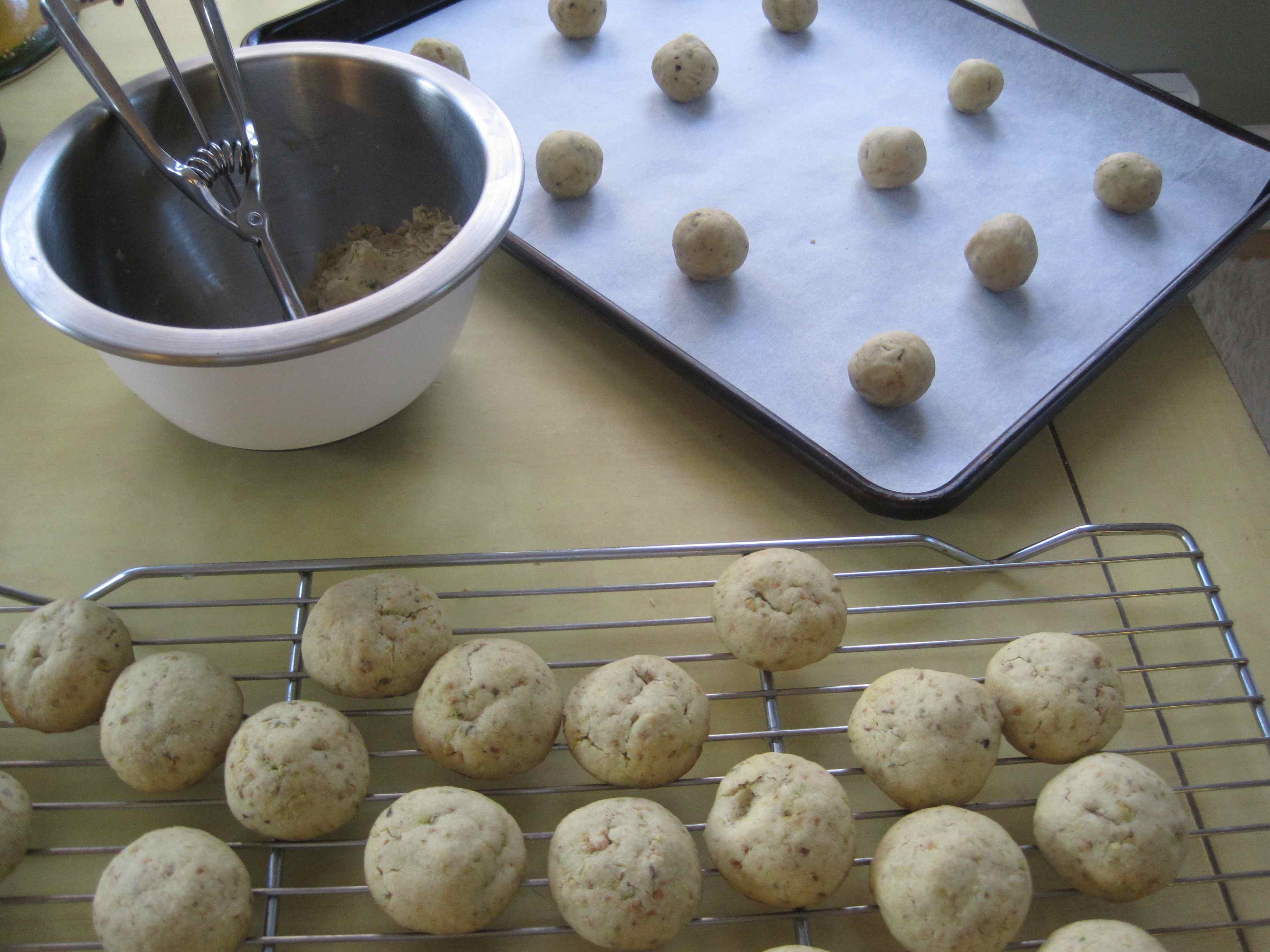 Kaki's Favorite Pistachio Cookies