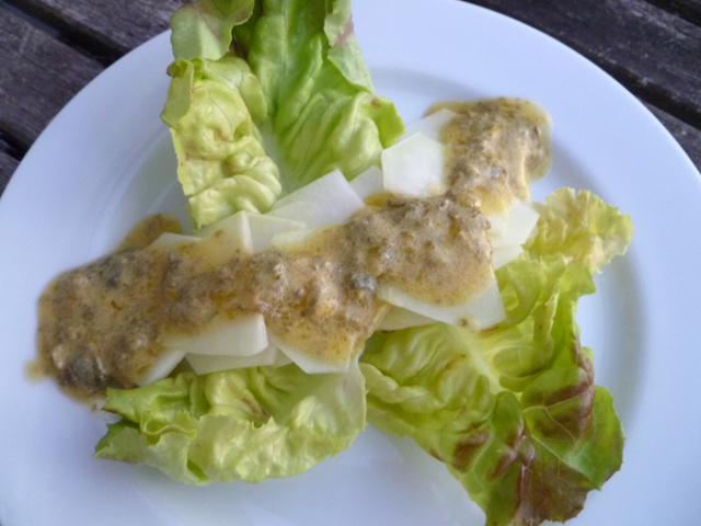 Kohlrabi salad with lemon caper dressing
