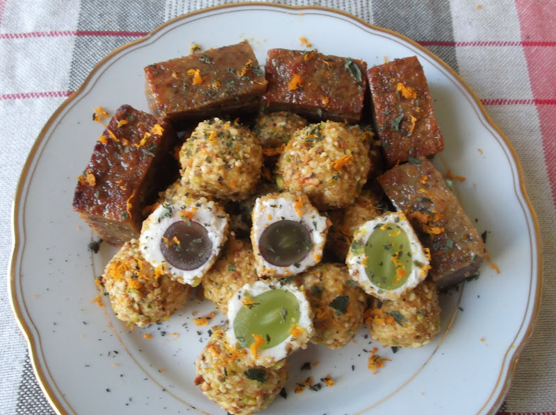 Grapes Rolled in Spiced Goat Cheese and Nuts 