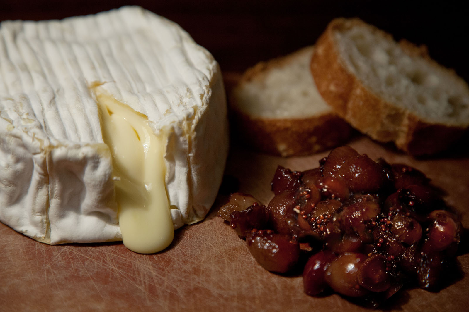 Baked Camembert with Caramelized Grape Chutney