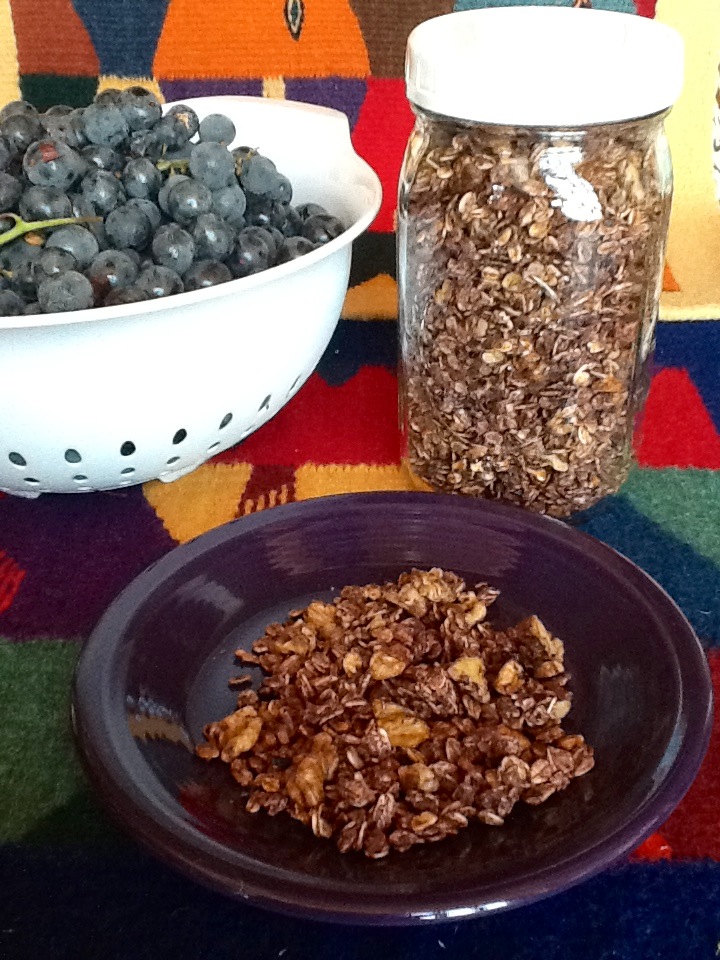 Spicy Grape Granola