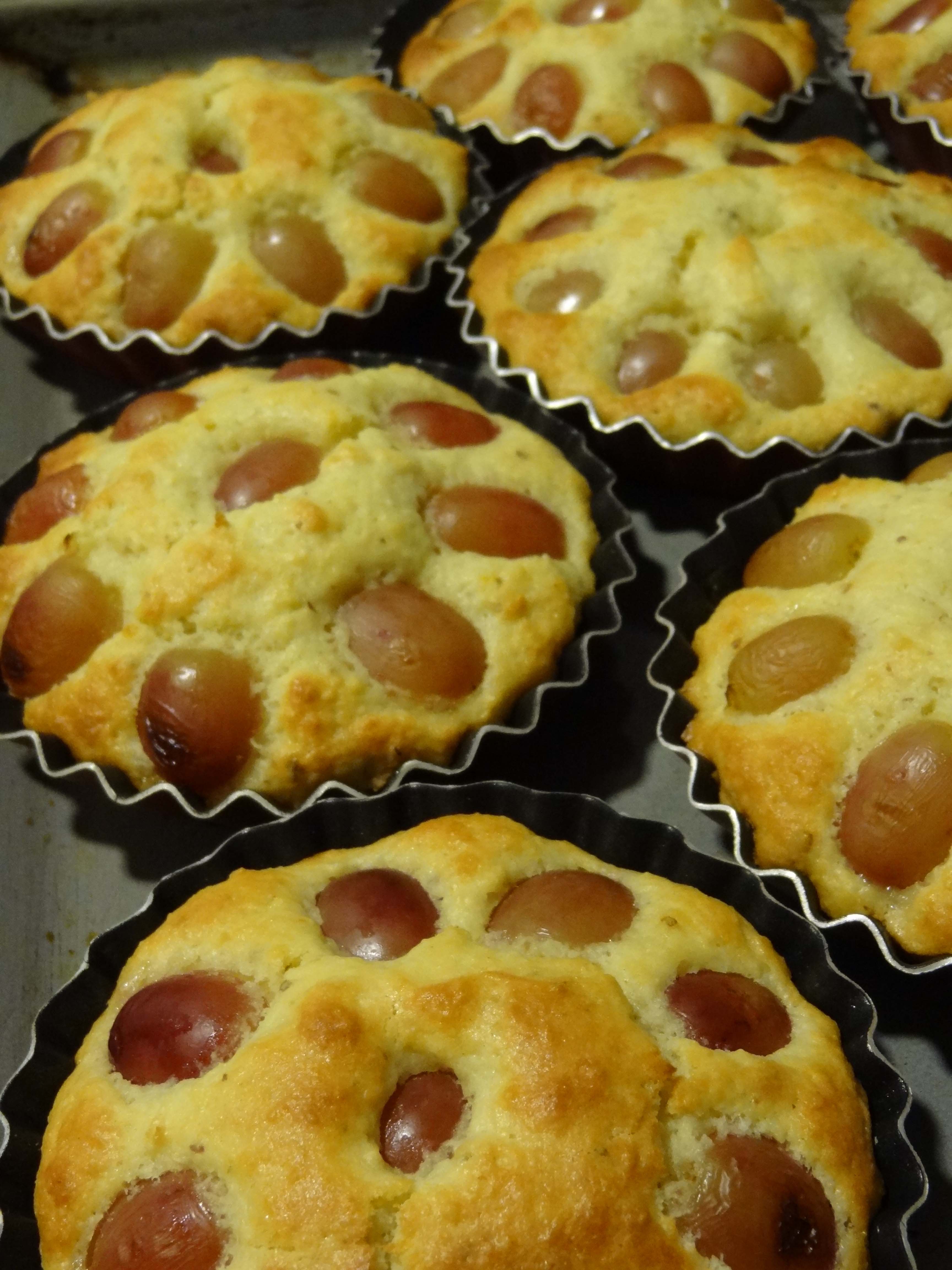 Grape, Almond, and Olive Oil Cake