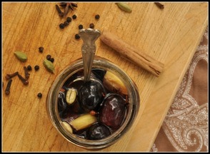 Chai-Spiced Pickled Grapes