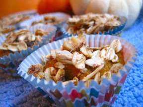 Pumpkin Crunch Muffin Bites