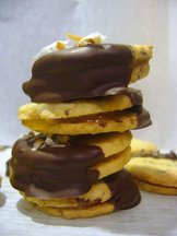 Nibby Coconut-Orange Apricot Cookies