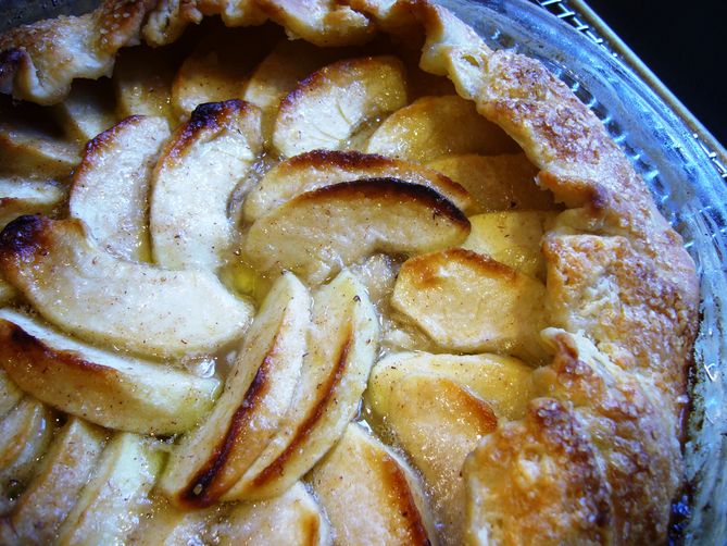 Saucy Apple Pie